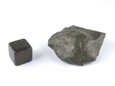 Rumurutite R chondrite meteorite